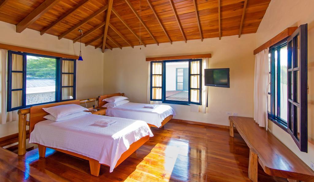 Galapagos Cottages Puerto Ayora  Exterior foto